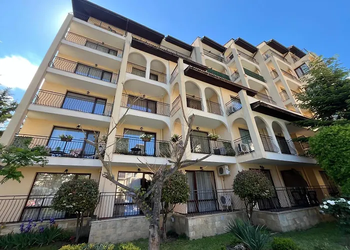 Rose Village Napospart