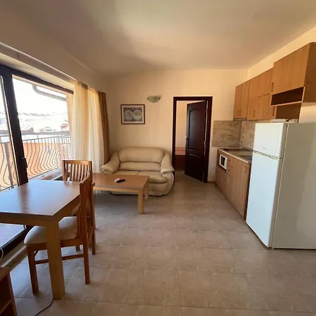 Rose Village サニービーチ